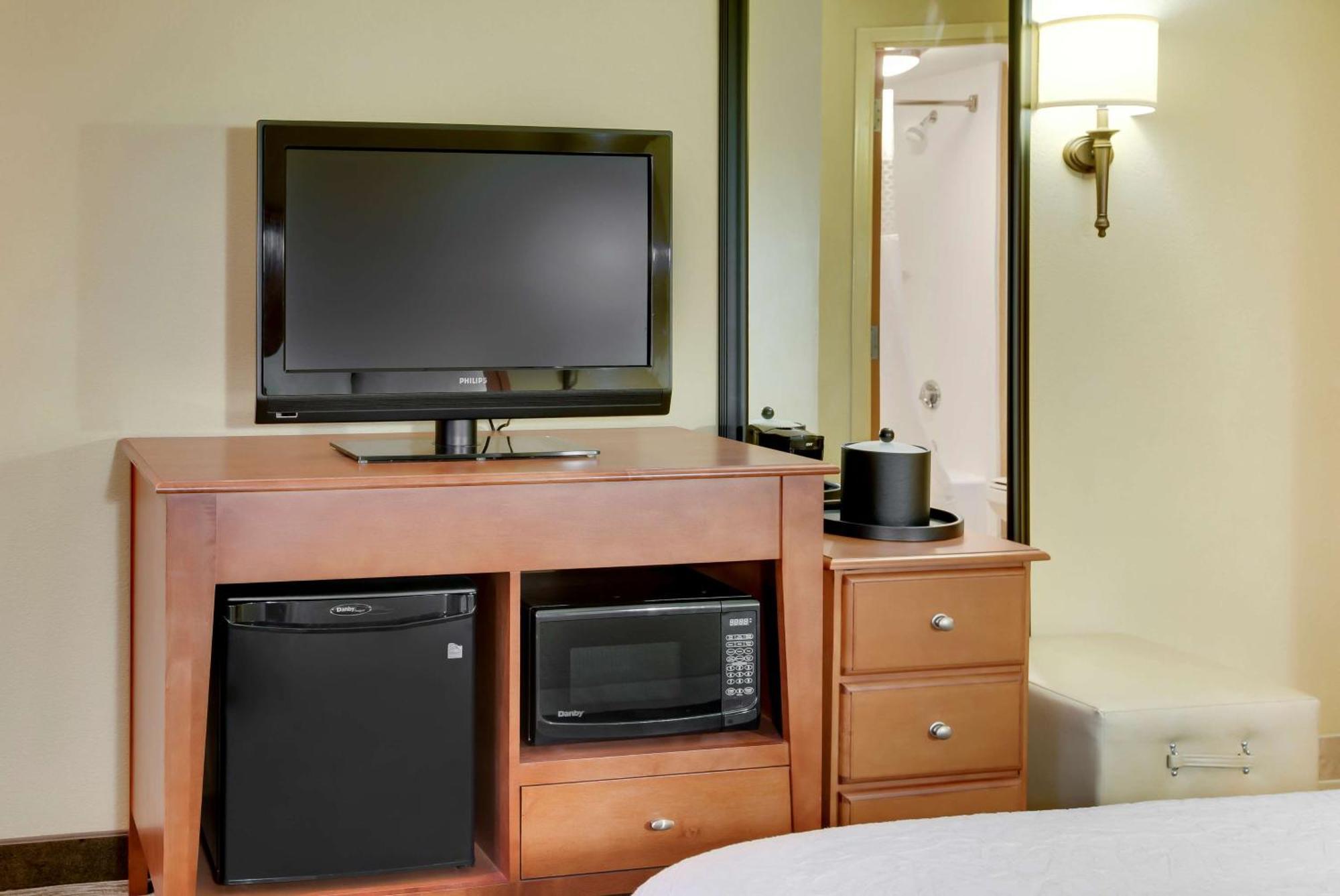 Hampton Inn Pittsburgh/Airport Moon Township Bagian luar foto