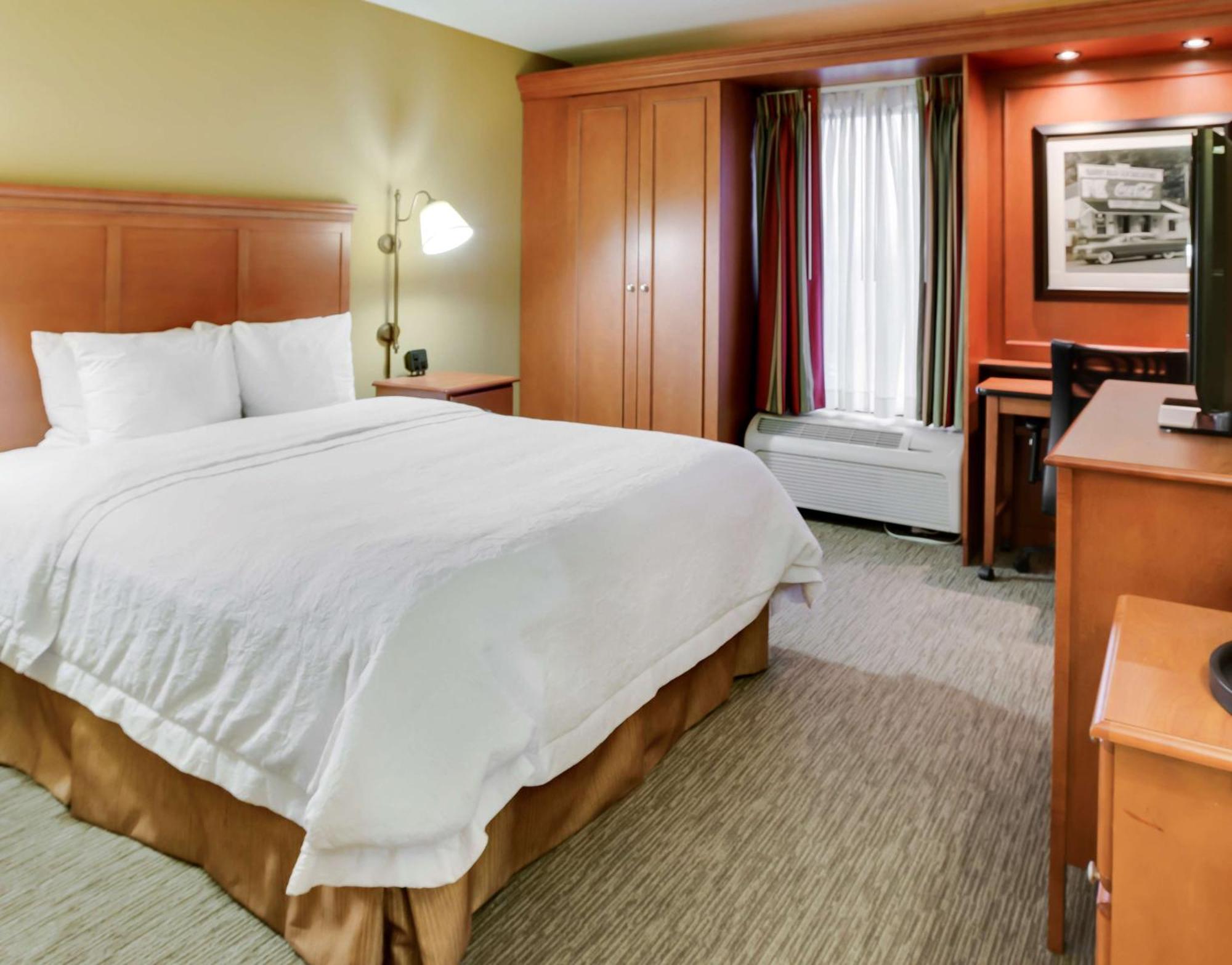 Hampton Inn Pittsburgh/Airport Moon Township Bagian luar foto