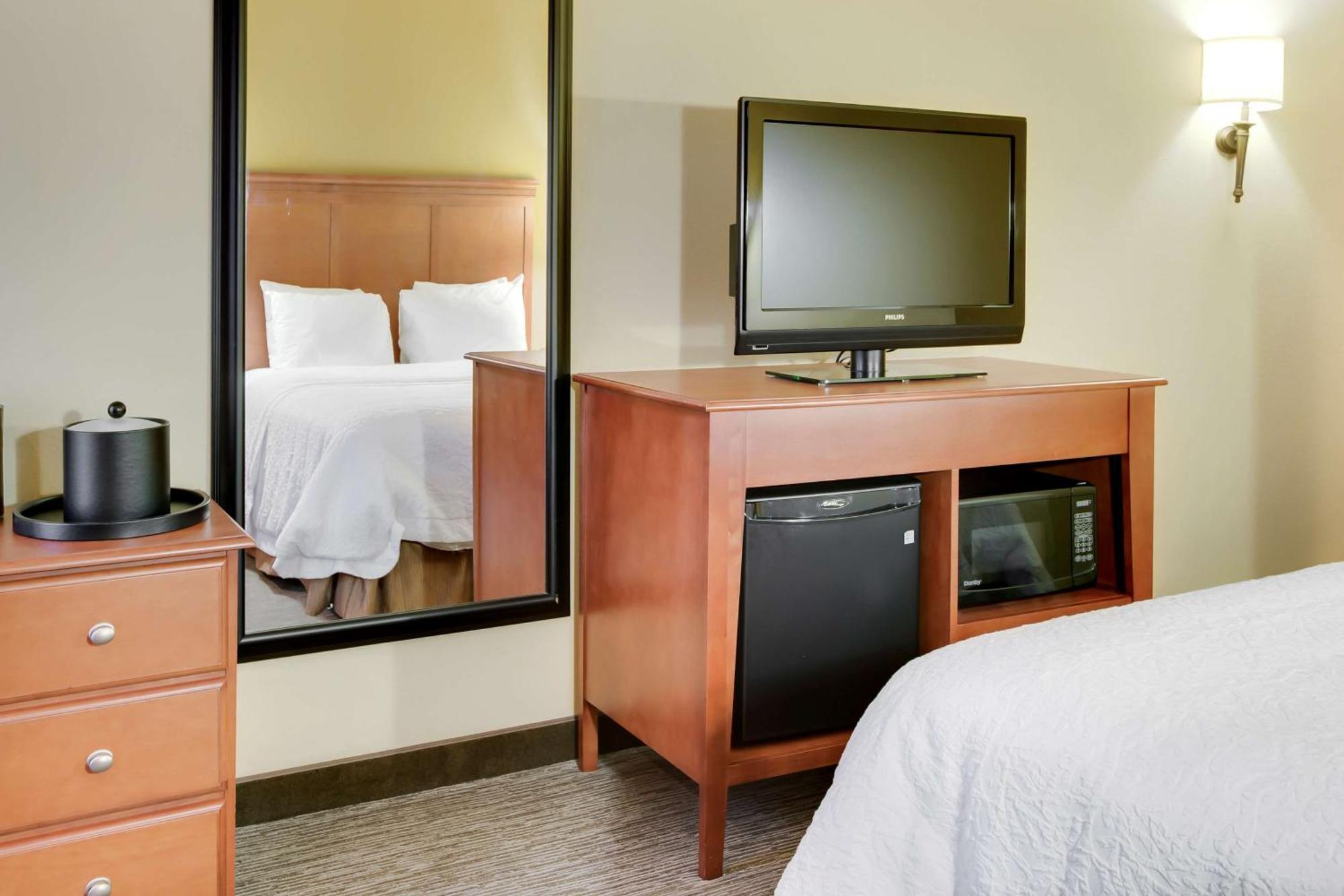 Hampton Inn Pittsburgh/Airport Moon Township Bagian luar foto
