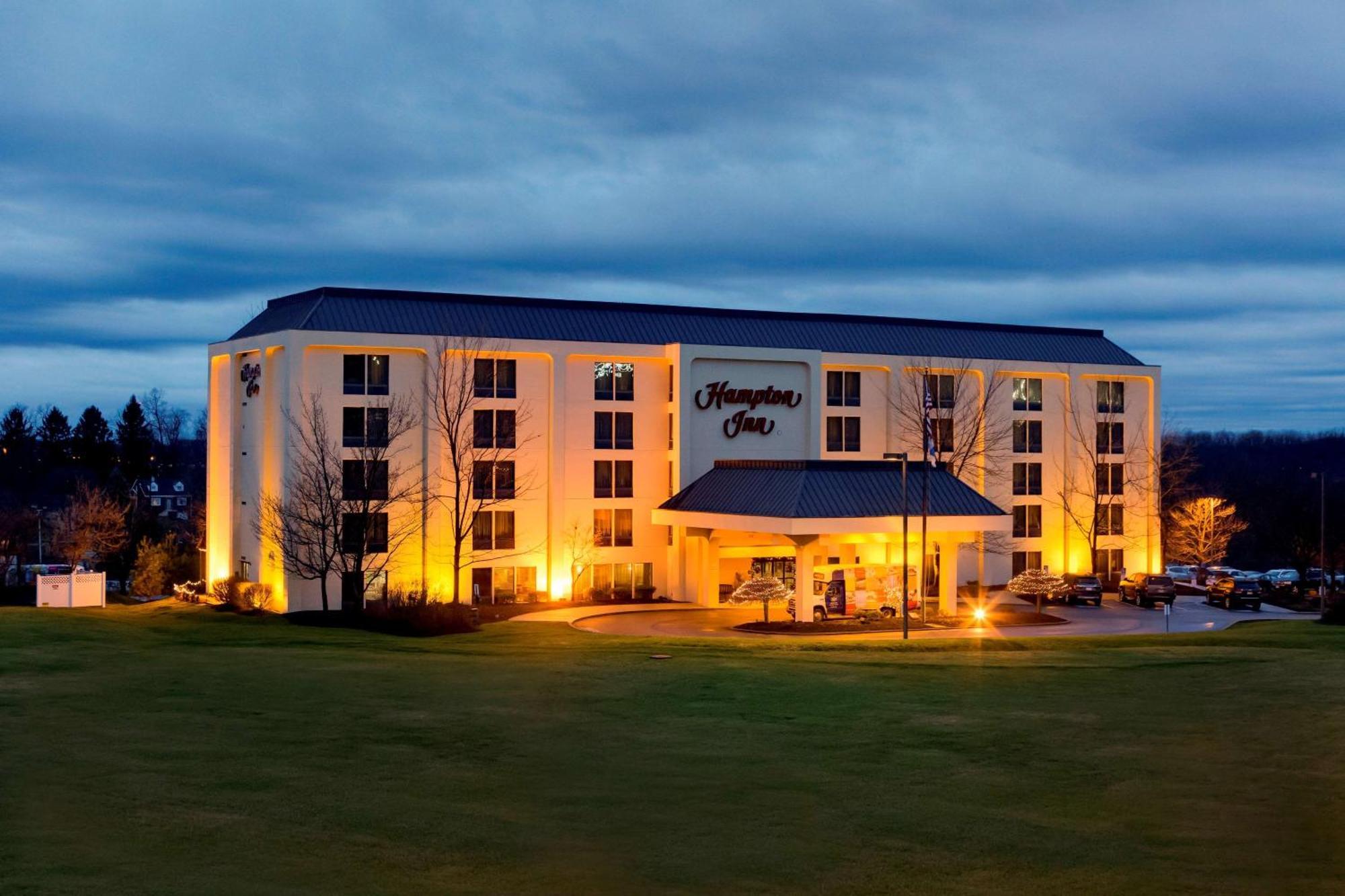 Hampton Inn Pittsburgh/Airport Moon Township Bagian luar foto