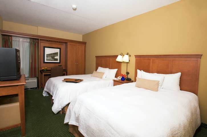 Hampton Inn Pittsburgh/Airport Moon Township Ruang foto